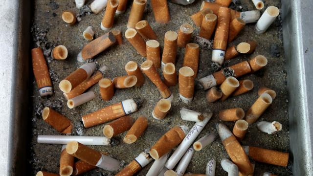 تقرير صادم يكشف عدد السجائر التي دخنها المصريون في شهر مارس