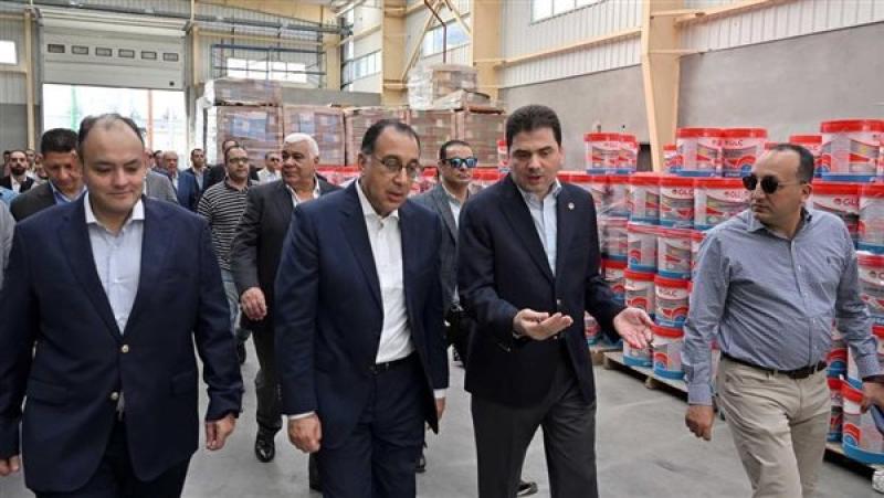 مصر المستقبل.. مدبولي يتفقد مصنع الشركة الألمانية اللبنانية للدهانات