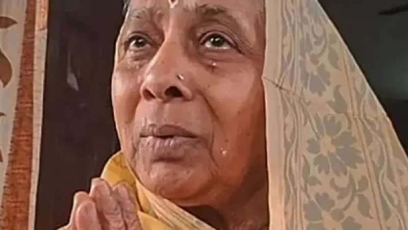 سيدة هندية تفرض الصمت على نفسها 30 سنة بعد وفاة زوجها