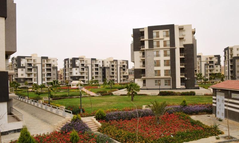 الإسكان: تنفيذ آلاف الوحدات السكنية في القاهرة الجديدة
