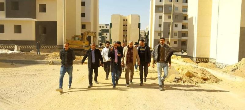 وزير الإسكان يتابع تنفيذ  2208 وحدات سكنية ذى الطابع المميز بمدينة بدر