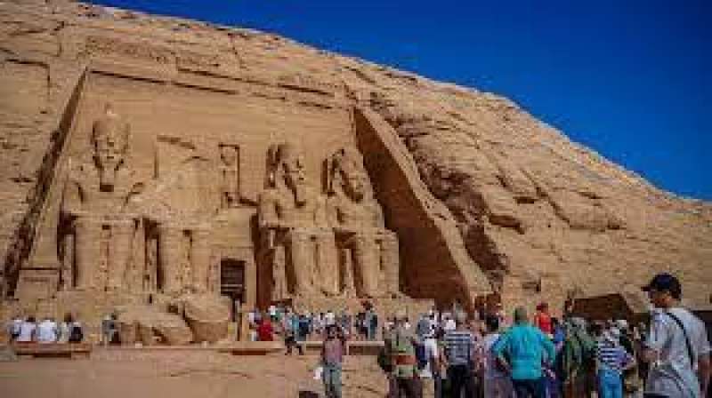 خبير: مصر حققت إنجازات كبيرة في قطاع السياحة خلال 2023