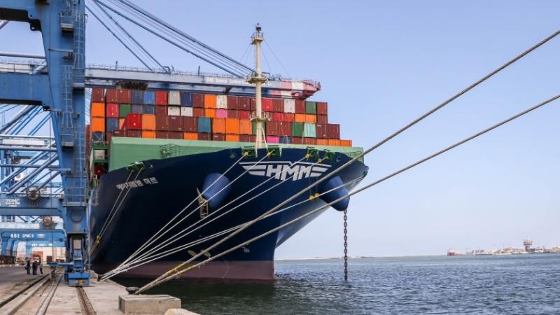 توطين صناعة السفن.. خطة لتحويل مصر إلى مركز للتجارة العالمية واللوجستيات