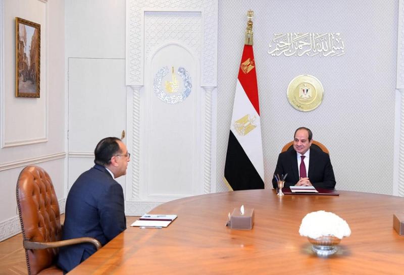 الرئيس عبدالفتاح السيسي خلال اجتماعه مع رئيس الحكومة 