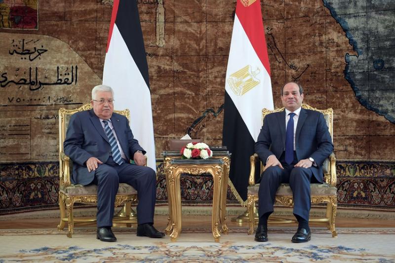 الرئيس عبدالفتاح السيسي والرئيس الفلسطيني محمود عباس في لقاء سابق - أرشيفية