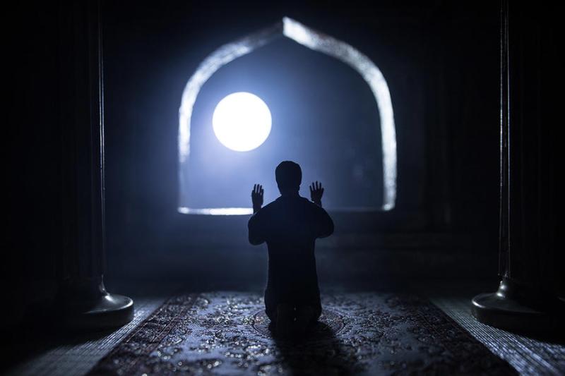 منشور قديم.. الحكومة تنفي تحذير وزارة الأوقاف من إقامة صلاة التهجد بالمساجد خلال رمضان