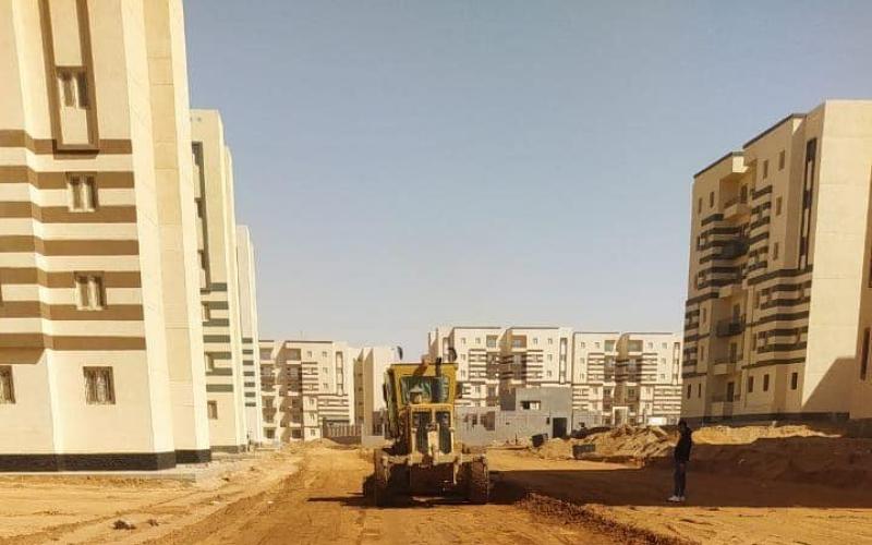 وزير الإسكان يتابع مشروعات بمدن العبور الجديدة وبدر وحدائق العاصمة وبرج العرب
