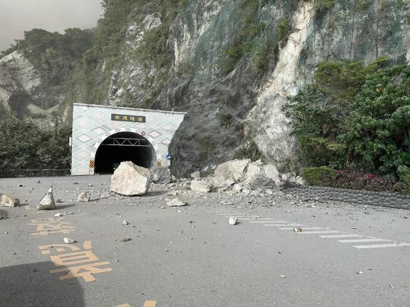 زلزال بقوة 7.3 درجة على مقياس ريختر يضرب تايوان الصينية