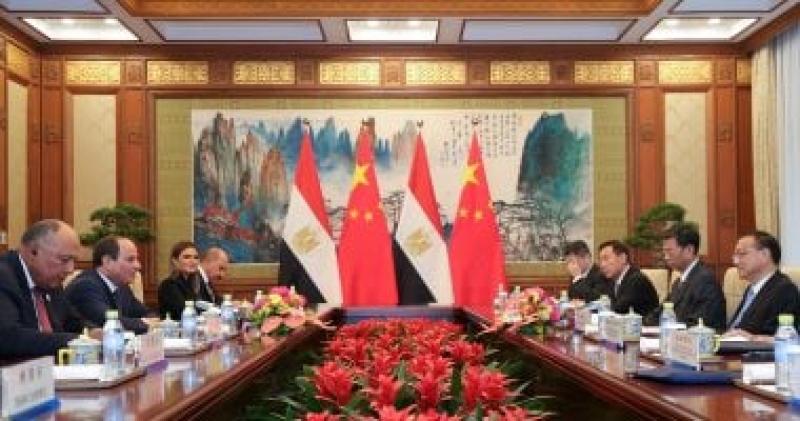 السيسي يبحث مع رئيس مجلس الدولة الصين دفع المشروعات المشتركة بين البلدين