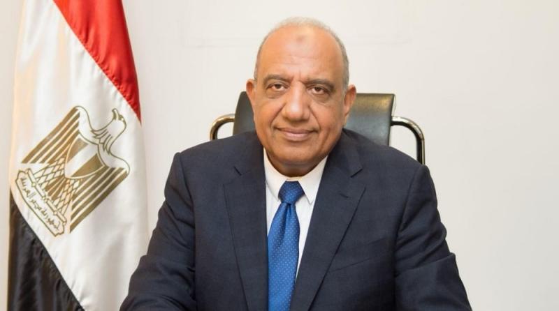 الدكتور محمود عصمت - وزير قطاع الأعمال العام