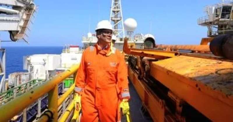 وزير البترول يتفقد أعمال إنتاج الغاز من حقول غرب دلتا النيل بالمتوسط